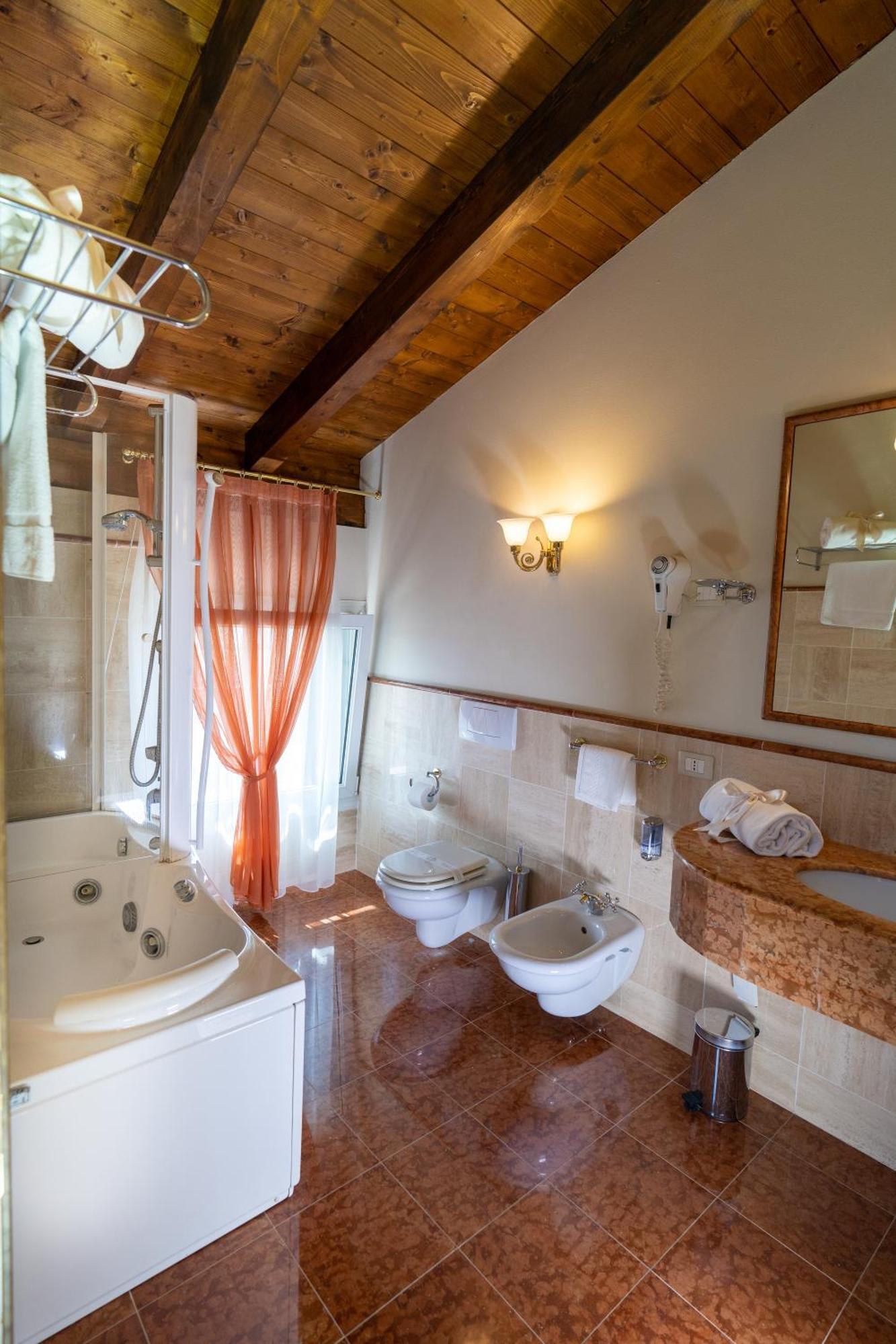 סן בוניפצ'ו Le Muse Hotel מראה חיצוני תמונה